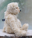 The Big Rabbie Teddy Bear pattern makes a large, classical, traditional mohair Barbara-Ann Bear about 21.5 inches (55cm) tall. The Big Rabbie pattern is for a very elegant centre seam bear in a similar style to the first teddy bears in the early part of the 20th Century