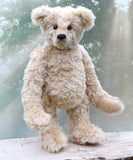 The Big Rabbie Teddy Bear pattern makes a large, classical, traditional mohair Barbara-Ann Bear about 21.5 inches (55cm) tall. The Big Rabbie pattern is for a very elegant centre seam bear in a similar style to the first teddy bears in the early part of the 20th Century