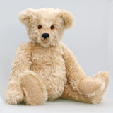 The Big Rabbie Teddy Bear pattern makes a large, classical, traditional mohair Barbara-Ann Bear about 21.5 inches (55cm) tall. The Big Rabbie pattern is for a very elegant centre seam bear in a similar style to the first teddy bears in the early part of the 20th Century
