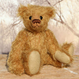 Bran Cracker 15 mm antique gold Steiff Schulte mohair for teddy bears with a beautiful distressed pile. The mohair has an old or vintage feel, It's a great colour for smaller traditional teddy bears, or larger bears that you want to look old and loved. We used it to make this bear using Bran Cracker mohair