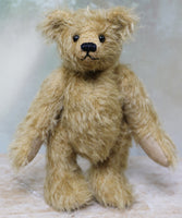 Brannigan standing. 
Brannigan Mohair Teddy Bear Kit. A jointed teddy bear kit by Make A Teddy to make an 8.5 inch/22 cm teddy bear.
We have created this kit with everything you need with lovely beige German mohair, apart from scissors and a few things you will have at home. The instructions are thorough and illustrated