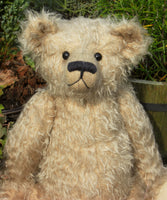 The Chester Teddy Bear pattern makes a large, classical, traditional mohair Barbara-Ann Bear about 21 inches (53cm) tall. 
A teddy bear sewing pattern to make a large, elegant, traditional mohair artist teddy bear with a centre seam in his head gusset, a long snout, a hump and long arms and legs