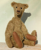 Hank teddy bear made from the Hank Mohair Heirloom Teddy Bear Kit. A jointed teddy bear kit by Make A Teddy to make a rather comical 15 inch (38 cm) teddy bear. 