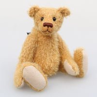 Jimmy Grimble Mohair Teddy Bear Kit. A jointed teddy bear kit by Make A Teddy to make a 9 inch/23 cm teddy bear. We have created this kit with everything you need with lovely teddy gold German mohair, apart from scissors and a few things you will have at home. The instructions are thorough and illustrated