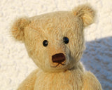 Shortcake 12 mm beige teddy bear mohair by Make A Teddy